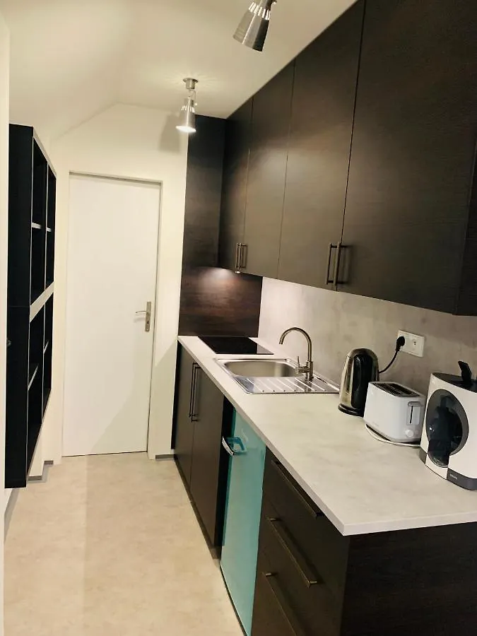 Apartment Cozy Friendly Place With Free Parking Prag Tschechische Republik