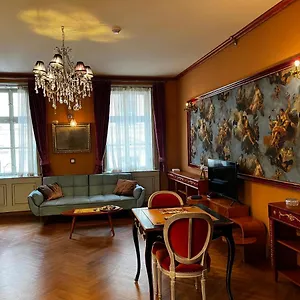 Le Papillon De Boheme Apartment