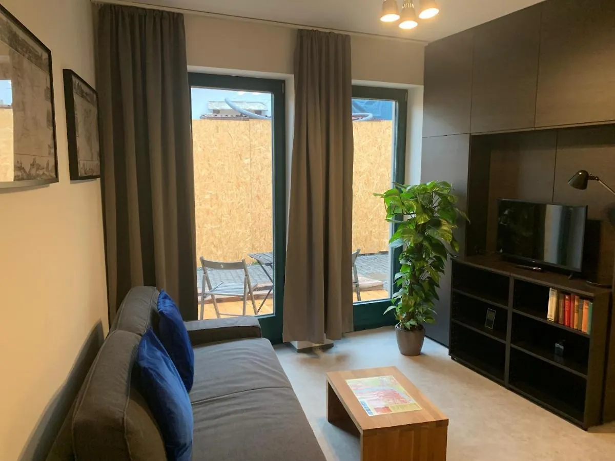 Cozy Friendly Place With Free Parking 프라하 0*,