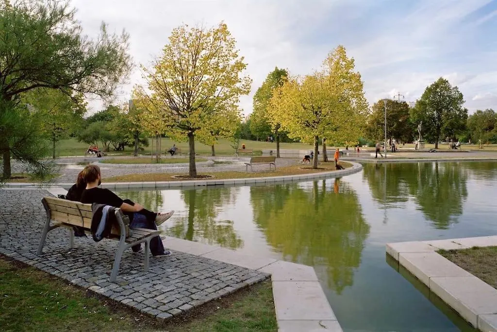 Daire Cozy Friendly Place With Free Parking Prag