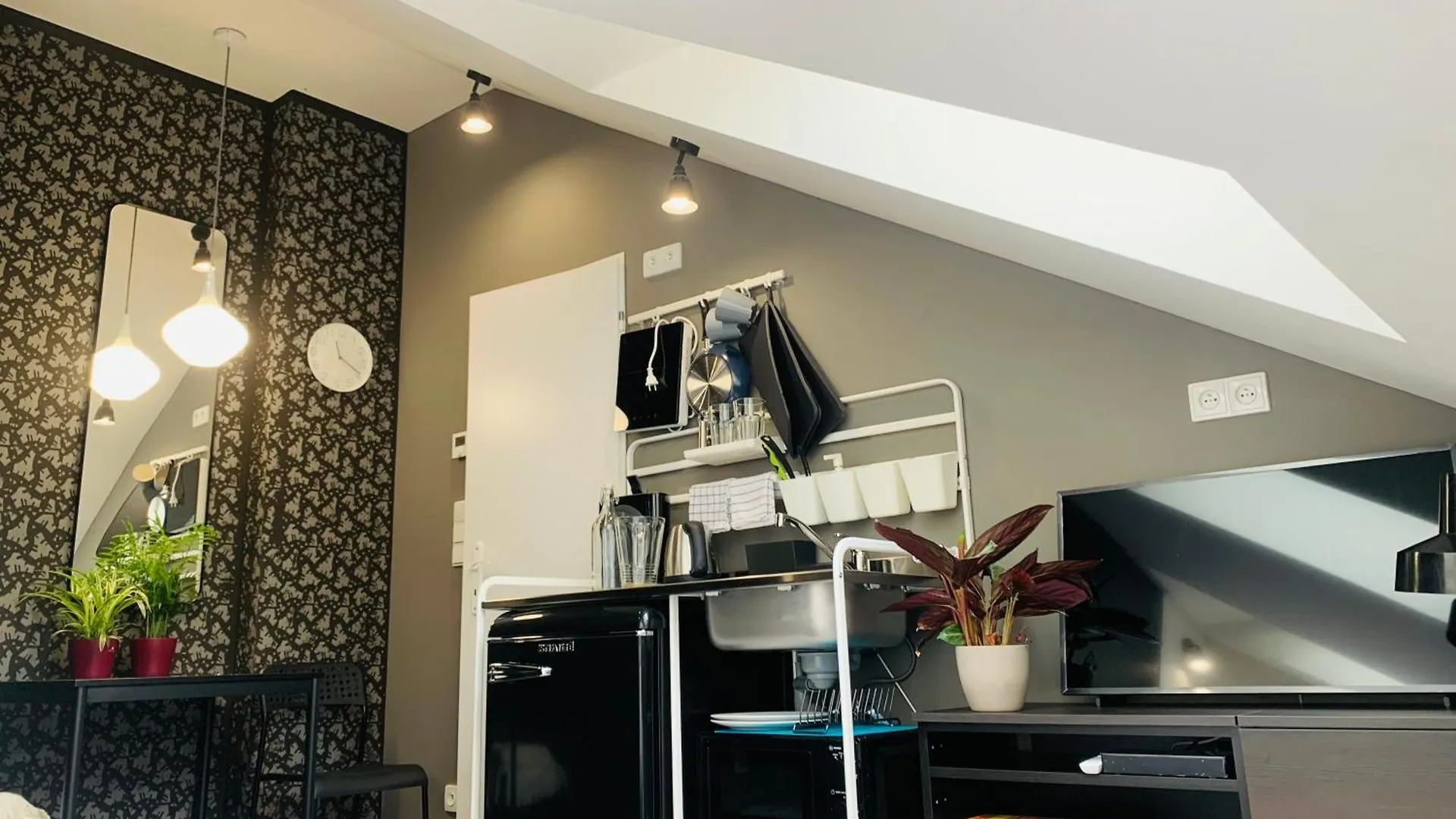 Daire Cozy Friendly Place With Free Parking Prag